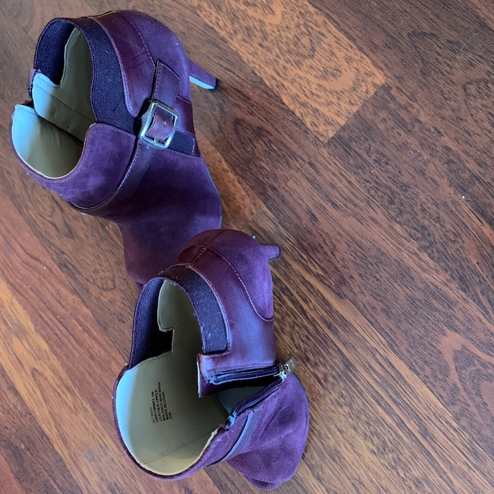 Brand new booties.  Marc Fisher, size 5
